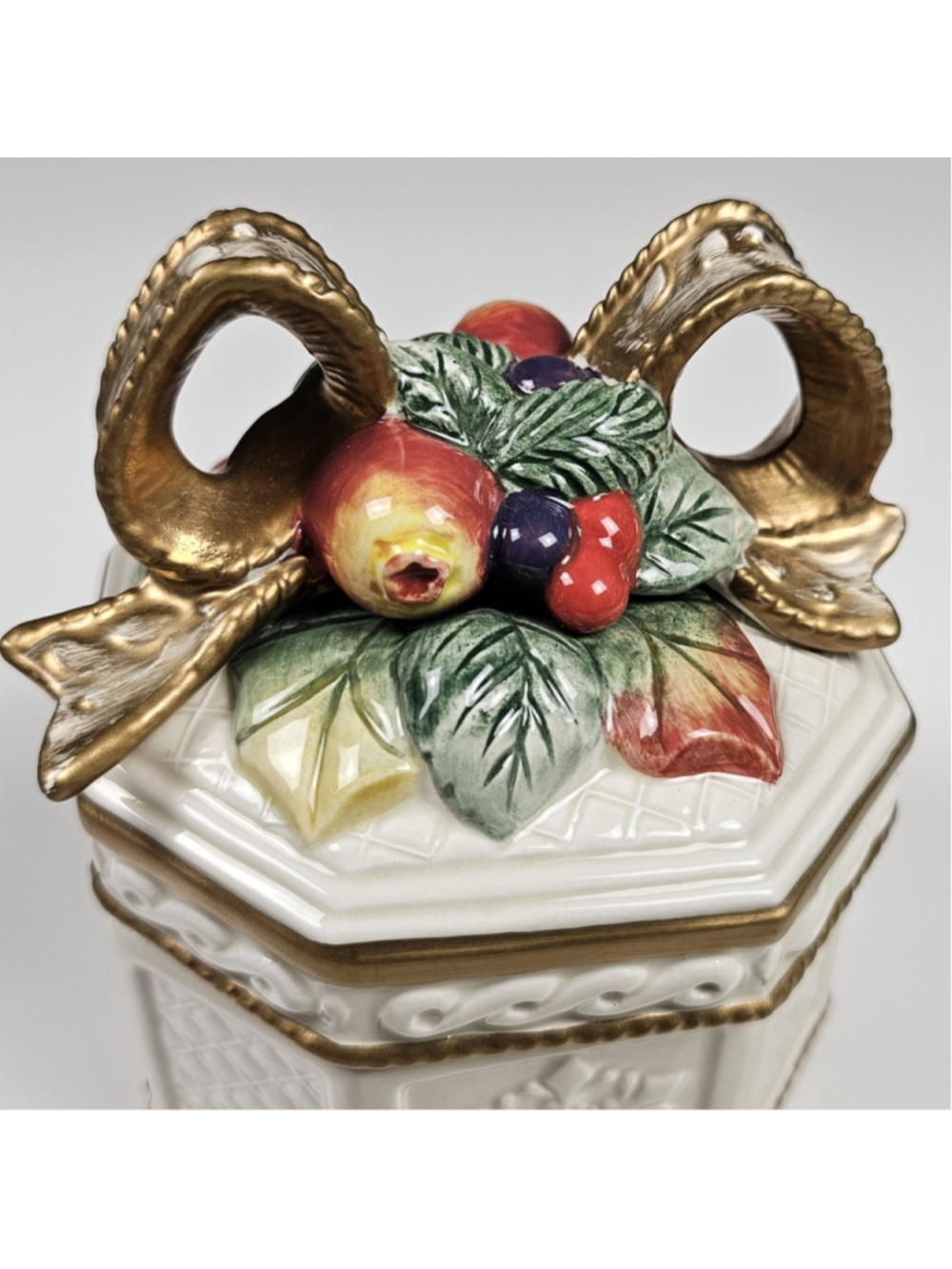 Vintage Fitz and Floyd Snowy Woods Lidded Trinket Box Candy Dish 1996 With Box - Picture 9 of 13